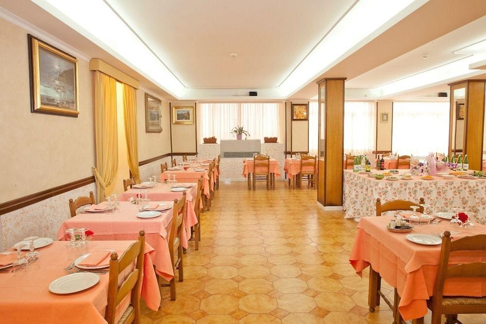Hotel Ludovici Fiuggi Luaran gambar